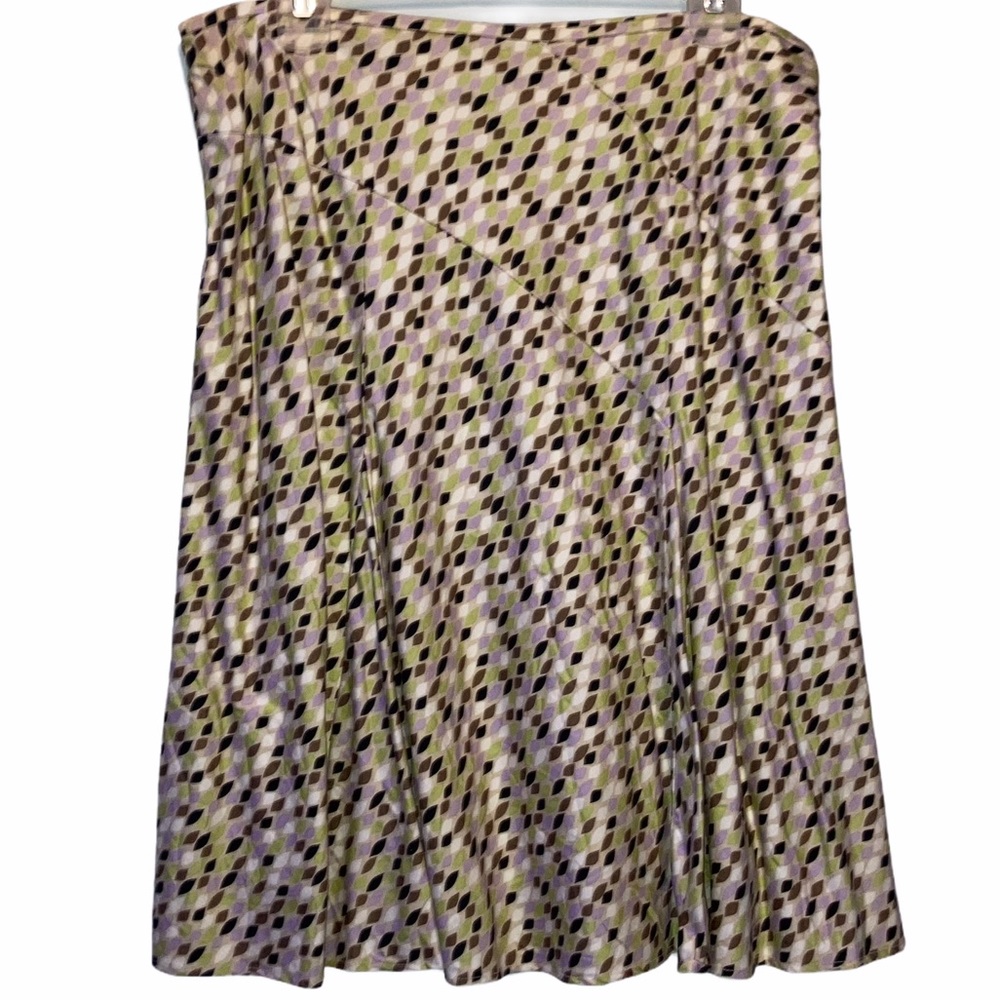 NWOT-Size 10 multicolored skirt.